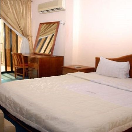 Royal Marble Hotel Benin Bagian luar foto